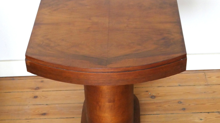 Art-Deco pedestal table