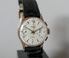 Chronographe Suisse en or 18 carats